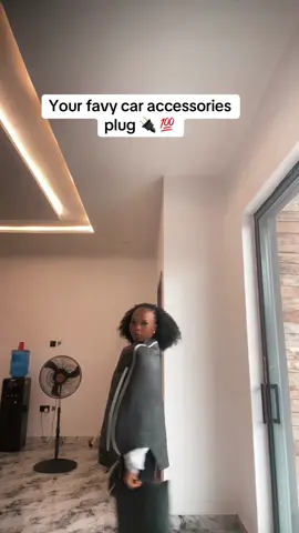 Female seat cover installer ✅💯 We have different varieties of car accessories & Car parts ✔️ 08122562320✅