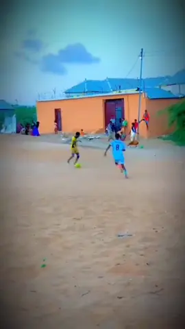 What is your mind 🤔  Do it✔️⚽️⚽️🖤🦍#Iskaashi_Academy #Al_FAASHIR #mogadishustadium🏟 #footballtogether #Geeska_Afrika #shantasomalia🇸🇴💙✊ @🔰 Shaxaari q**qan 🔰 @uzaame abdi @FC__REAL__STAR🏆⚽️🏆 @Qodoxaaley gos .gos @Moha yare🇸🇴9️⃣ @ABDISHAKUUR APDULKADIR IBRAHIM @abdinaasir JR🥅⚽♥️ @Ahmed🔥Elka🔥✅ 