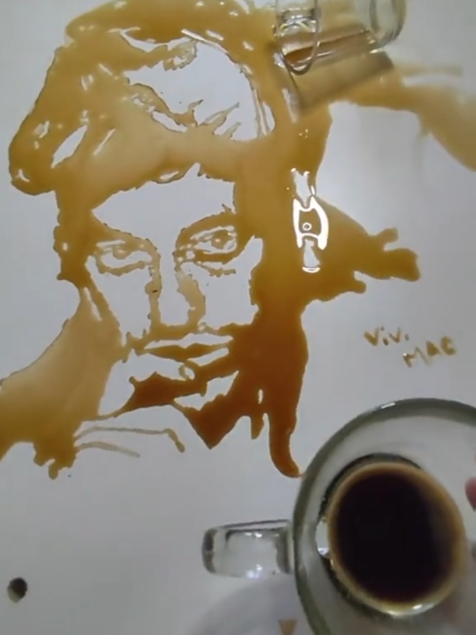 ☕️Coffee Art -Vivi Mac L'art de renverser son café ☕️