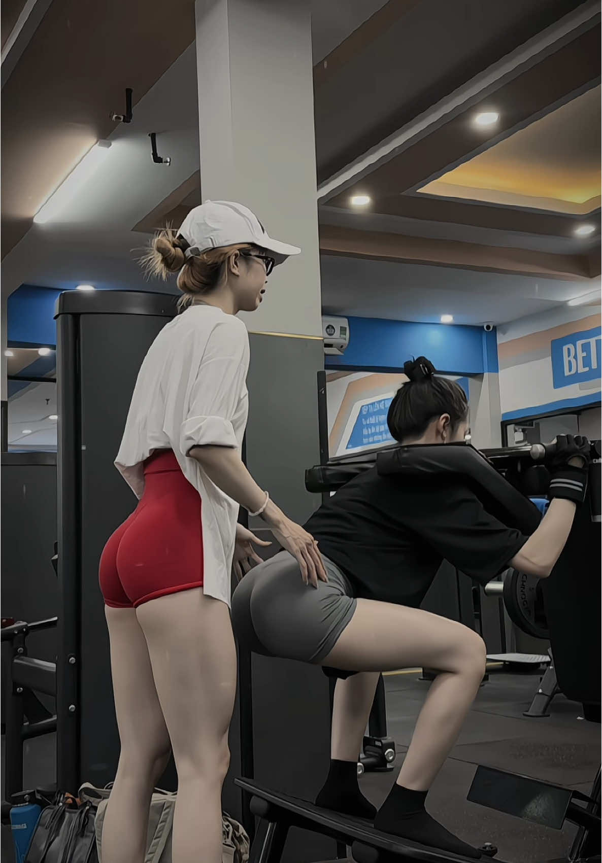 Chị em tui sau 18 ngày 😍#CapCut #CoDuyenn #waystationgym #gym 