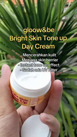 bisa mencerahkan dan memudarkan bekas jerawat🧡#gloowbi #daycream #mencerahkankulit #daycreamviral 