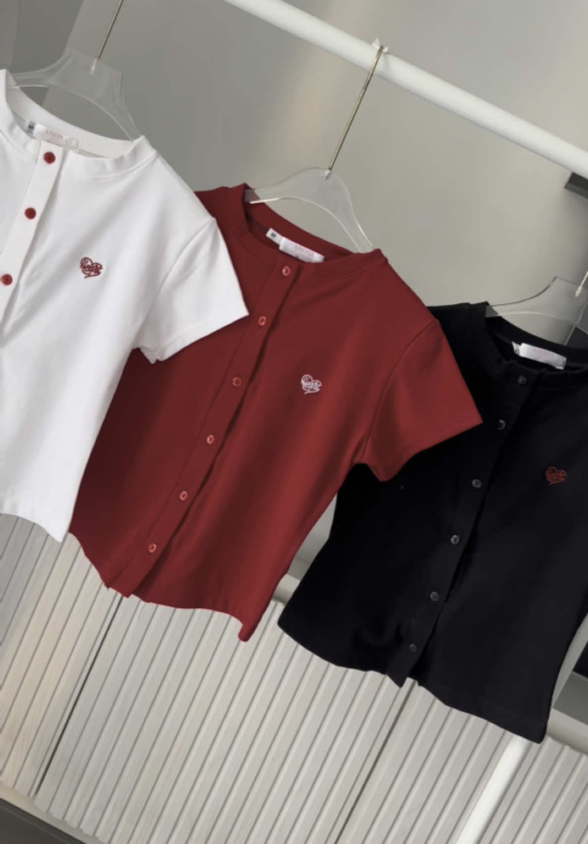 new collection ❤️🤎🤍  #เสื้อยืด #เสื้อยืดกระดุมหน้า 