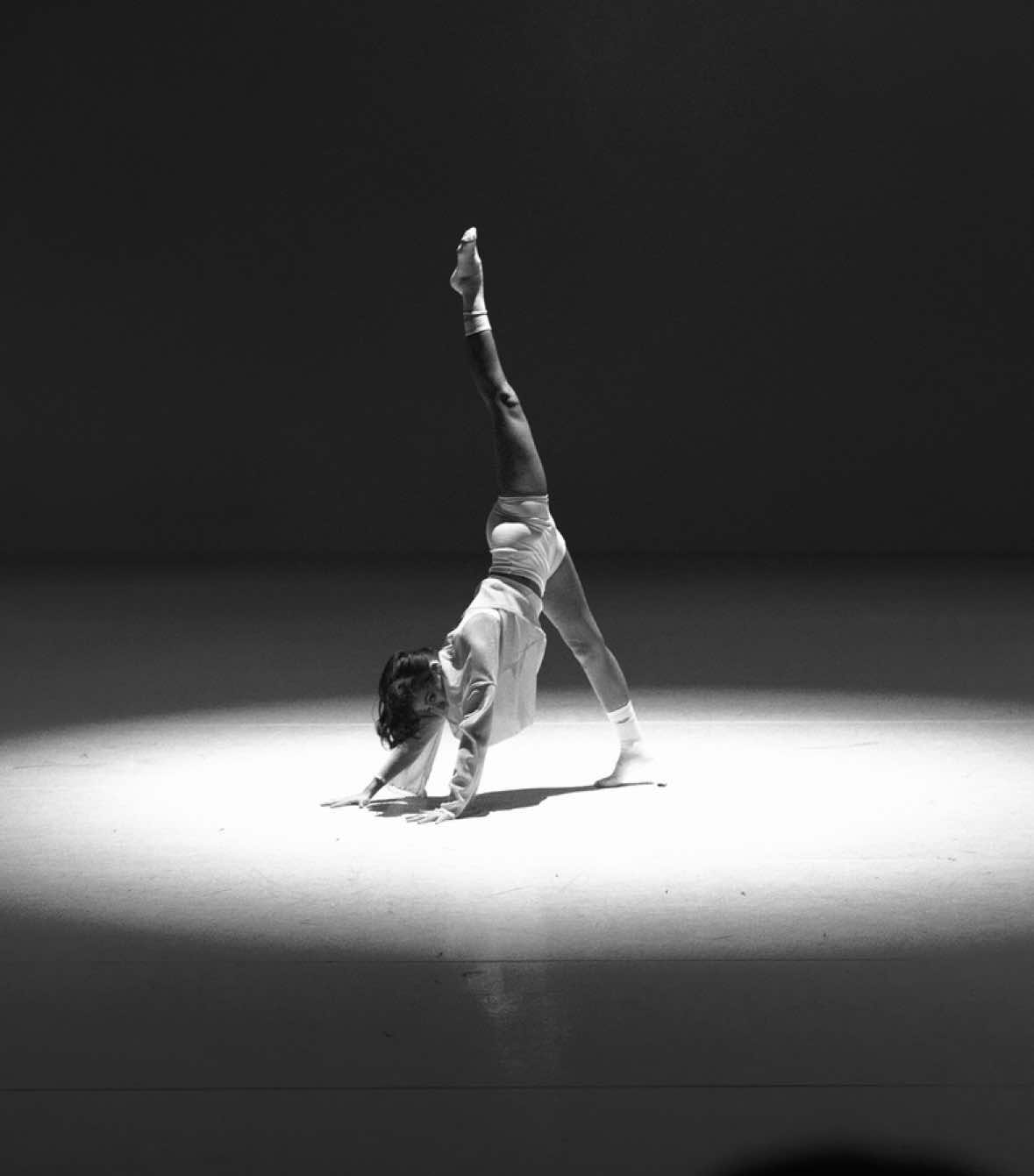 Solo ‘Dreams’ 🧚🏽‍♀️  Balletschool Capriccio  #dancedancedance #moderndance #contemporarydance #dancereels #create #luv #emotions #balletschool #cmine @C-mine @Madeline Roose @Bernard 