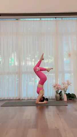 Mình đã từng đọc ở đâu đó rằng: Khi một cô gái tập trung vào phát triển bản thân, có suy nghĩ độc lập, thì họ sẽ chẳng có thời gian lo được lo mất làm gì có thời gian để đoán ý người khác làm gì có thời gian đế nuối tiếc quá khứ.  Trạng thái tốt nhất của cô ấy đó chính là: 