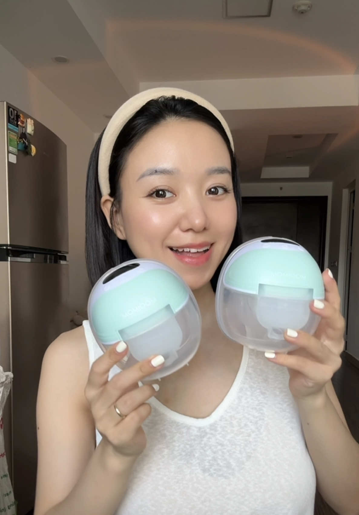 Review chân thực em máy Mooimom M3 xinh xắn cho các mom ạ 🥰 Em ấy làm tôi đau… đau ví 😂😂 chứ còn hút êm ru hà #mayhutsua #mayhutsuakhongday #mayhutsuaranhtay #mooimom #mooimomm3 #mayhutsuamooimom 