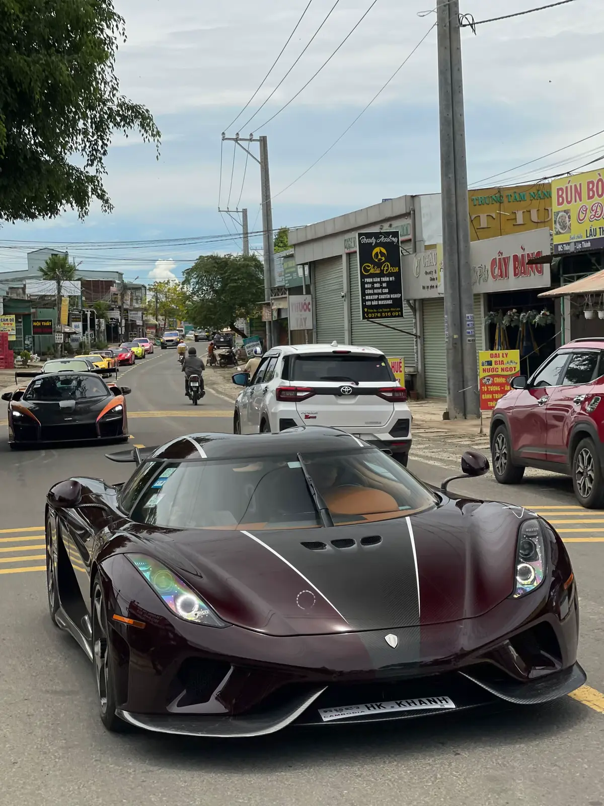 #spacecar #koenigsegg #regera #supercar #megacar #vietnam #cars #xh #carbon 