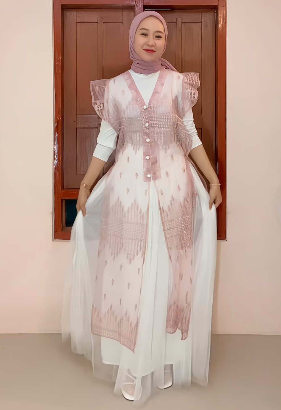 Outer lucuww buat kondangan 🩷 #fitchek #outer #vest #outerbrukat #outerbrukat #vestbrukat #outfitinspo #kondanganoutfit #outfitcheck 