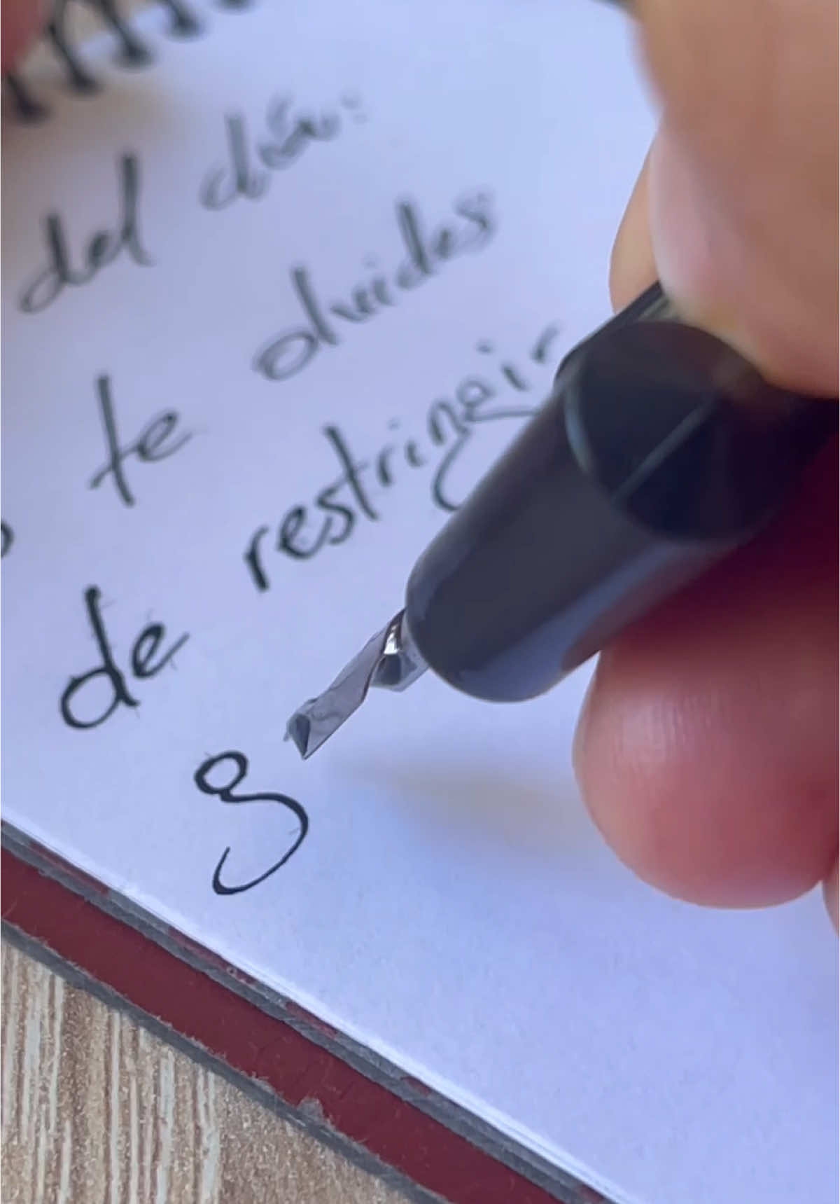 Nota del día.  #andresalfonso #escritor #resiliencia #reflexiones #frasesmotivadoras #caligrafia 