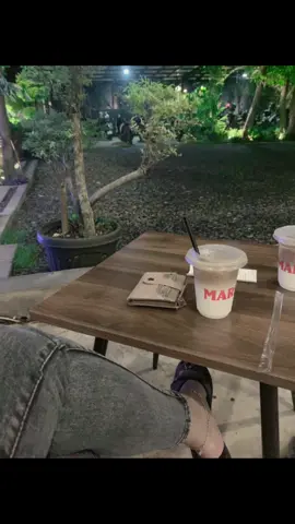 perempuan tdak bercerita megang duit,bawa vario ,nongkrong, minum es ✌️#fypシ #storywa #fypviralシ #cafe #xybca #fyppppppppppppppppppppppp 