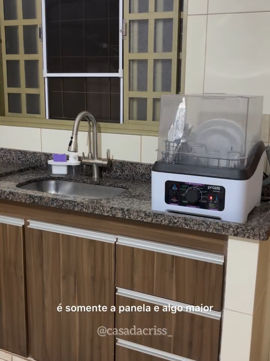 Essa foi a minha melhor aquisição, pare de passar tempo lavando louça e dedique seu tempo a quem ama♥️ Comenta QUERO q eu envio o LINK. #lavalouças #casa #eletrodomesticos #utilidadesdomesticas 