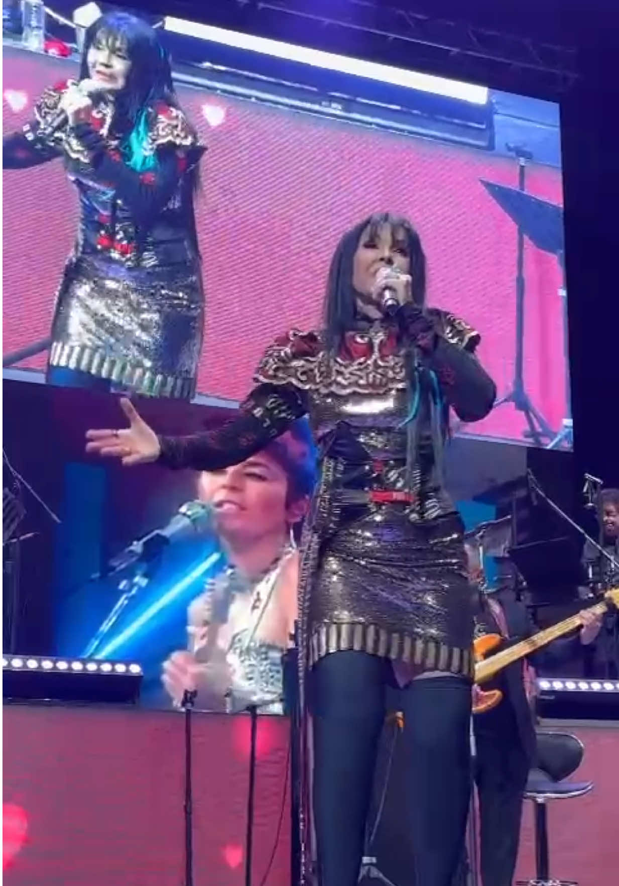 Tú eres el hombre 💋 #mariaconchitaalonsooficial #mariaconchita #despechadas2025 #mexico #conciertos #musica #espectaculos #gira #tuereselhombre 