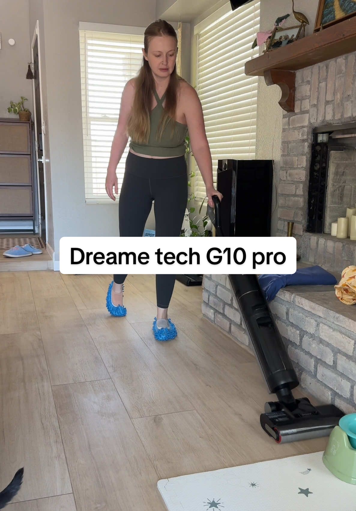 Not saying this vacuum changed my life… but 👀🧼✨ #momdiaries #MomTok #CleaningTikTok #DreameTech #tidyhome #CleanWithMe #TikTokMadeMeBuyIt #MomLifeHack #amazonhomefinds 