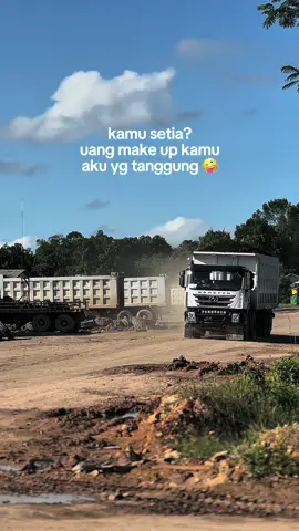 😜#anaktambangkalimantan #holingbatubara #perantaubugis #katakata #strywa #lewatberanda #tambangbatubarakaltim👷‍♂ 