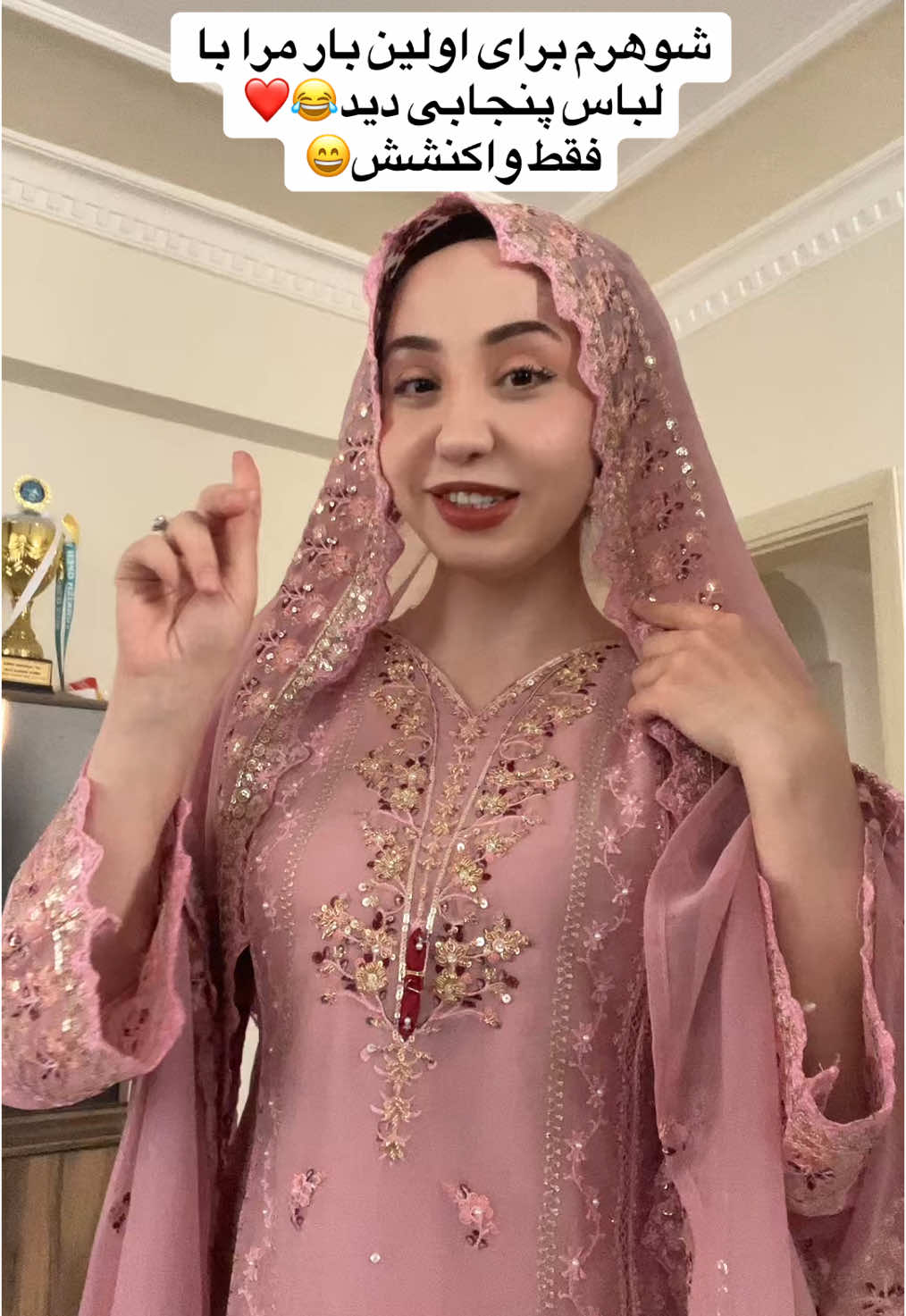 @ms_mastaane پیج برند مستانی حتما به پیجشان سر بزنید و فالو کنید❤️#تاجیک_هزاره_ازبک_پشتون_ترکمن #لباس_پنجابی 