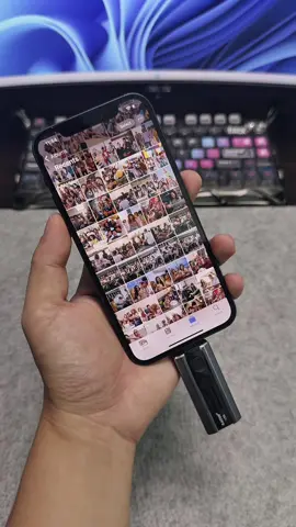 Save more photos and videos on your phone, giving you more storage space.#usbdrive #flashdrive #memorystick #iphonestorage #iphonestorageisfull #iphoneflashdrive #iphonememorystick #iphonephotostick #iphonedrive #backupdrive 