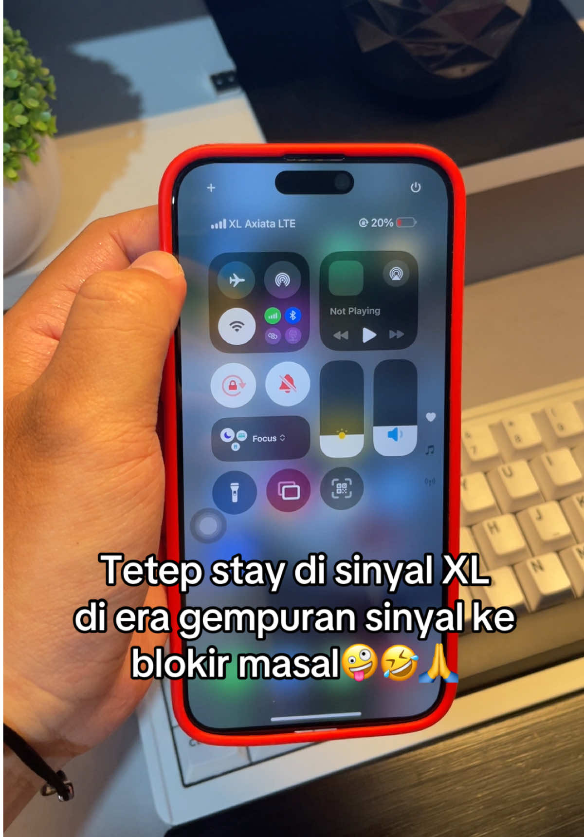XL NIH BOS SENGGOL DONG🤪 #iphoneinter #tidakadalayanan #ios18 #unblockimei #xl #berandatiktok #foryou #iphone 