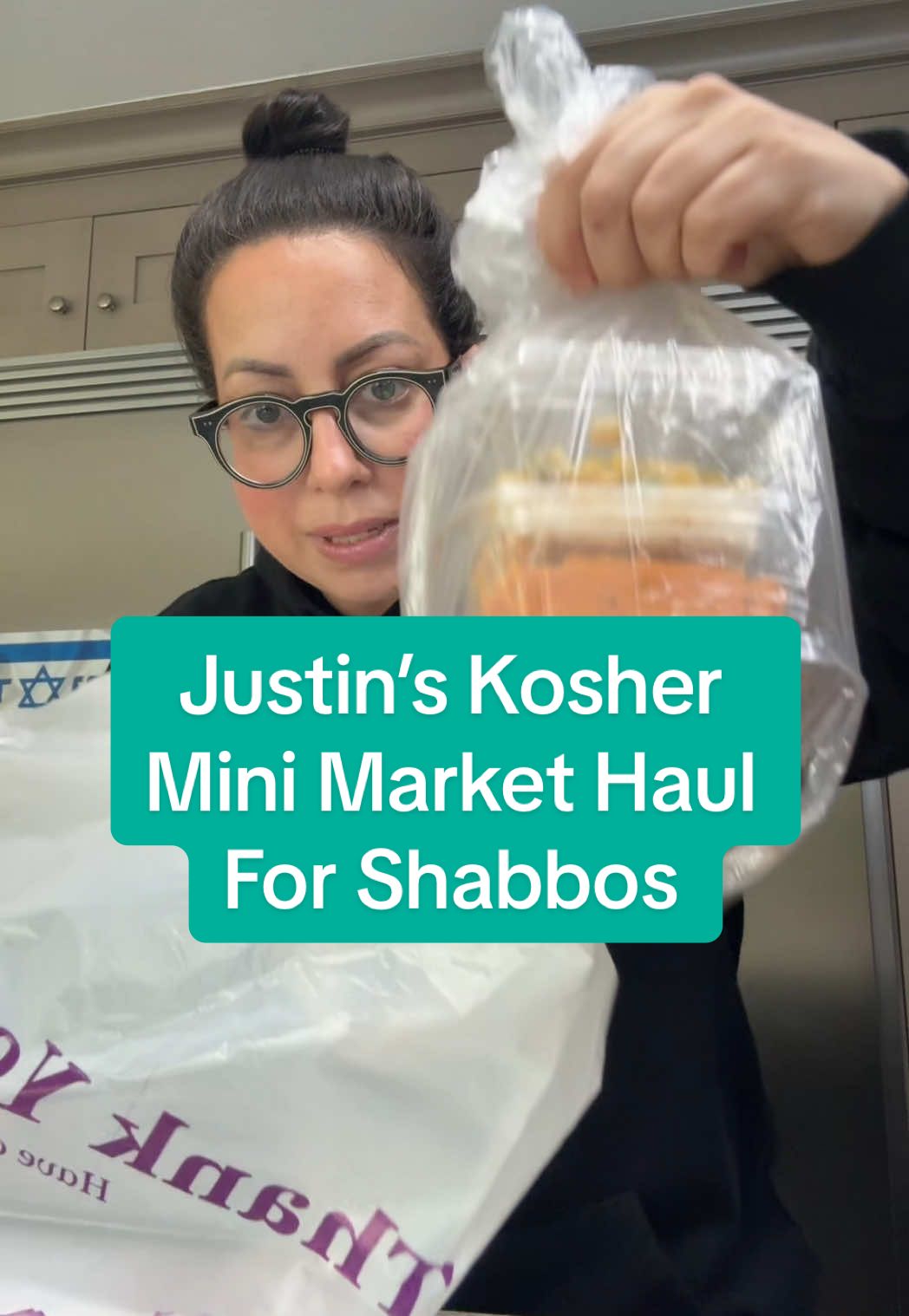 I’m so glad the post-it’s have become a part of our Friday routine 🤣 We really all could use a laugh and touch some grass, am I right?!? Or maybe take some social media breaks too…because consuming too much is causing brain rot #shabbos #eatjewish #jewishfood #groceryhaul #husbandsoftiktok 