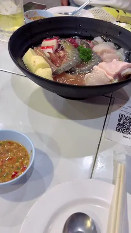 ทวีโชคหมูกะทะ สาขา6 สนามบินน้ำ ที่นี่มีแต่ของดี และของอร่อย เพื่อนมาจากศรีราชา ไปกิน 2 วันติด อร่อยจริง ไปลองค่ะ #ทวีโชคหมูกะทะ #สนามบินน้ำ #ของอร่อย #หมูกะทะเยียวยาทุกอย่าง #อย่าปิดการมองเห็น 