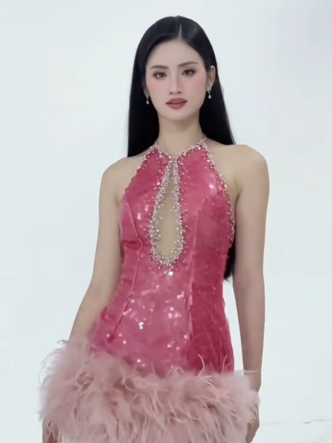 Slaying the night ✨✨✨ #HuynhTranYNhi  #MissWorldVietnam2023  #RoadtoMissWorld #MissWorld #72MissWorld #MissWorldInTelangana #WEILAIYA #MarvisVietNam #CharmePerfume #Ecochic #Nucos #Glutamax #PowerEnglish #Citigym #Kakapo  #Vietjet #trungnguyenlegend #tridenthyderabad #tridenthotels