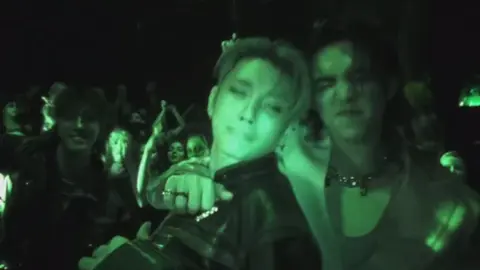 ADA NONA AMBON DISINI??? HOBAHHHHHHH #seventeen #svt #carat #happyburstday #kpop #mingyu #fyp #foryoupage #xyzbca #blowthisup #viral 