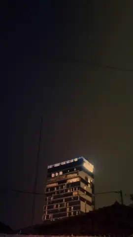 ku kembalikan semua rasa ini padamu ya Robb dan jangan pernah biarkan ku sendiri menjalani cerita takdirMu