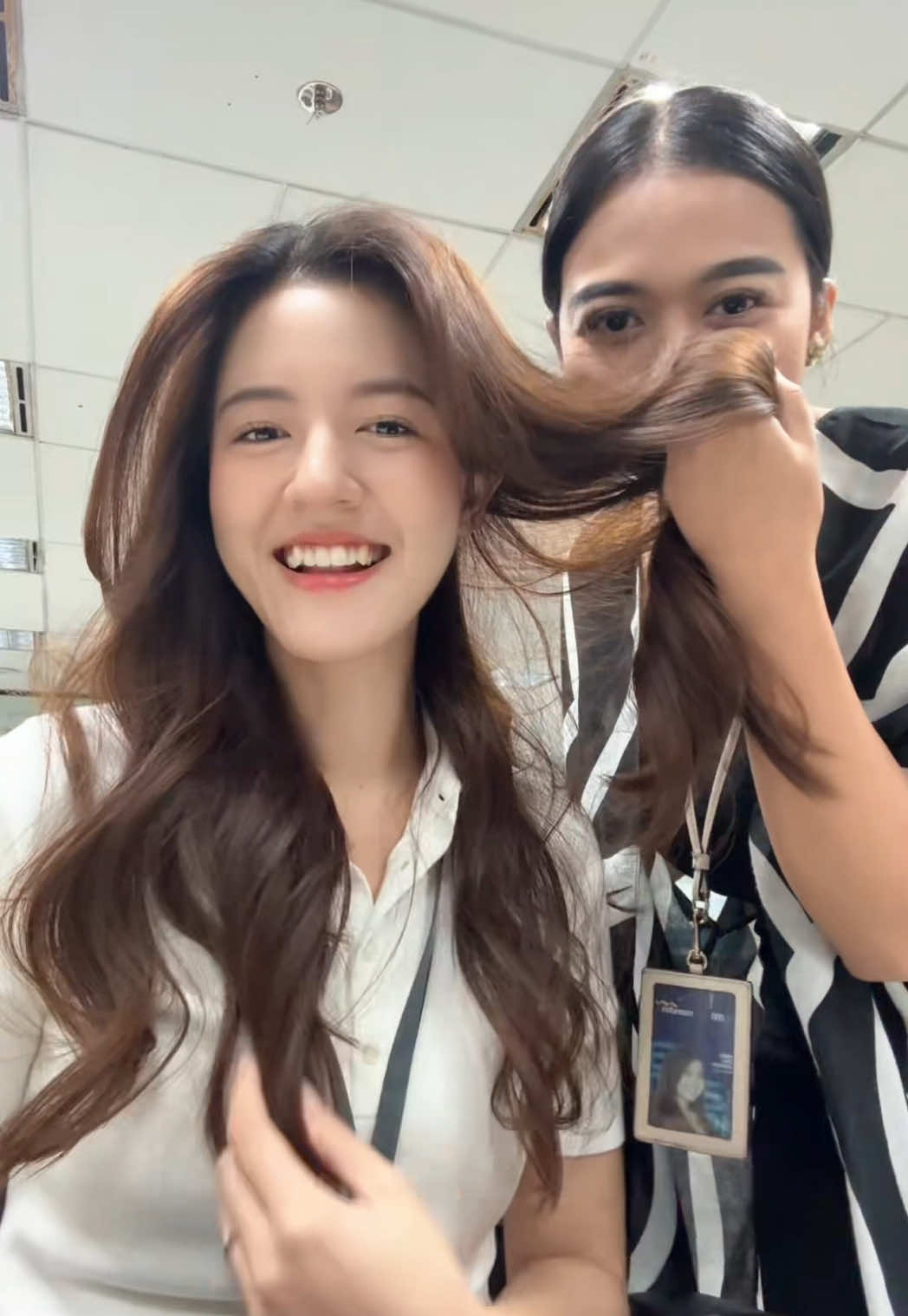 wangi rambutnya tumpah tumpah pokoknya 🌸🍓