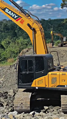 Ucapan ku 10 tahun lalu🗿#fyp #fyp #fyp #fyp #excavator #sany215c #tambang 