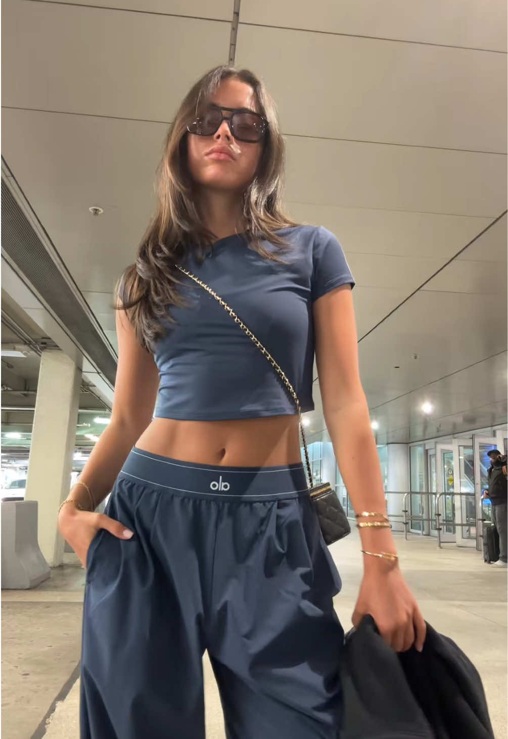 airport fit @@Alo Yoga 