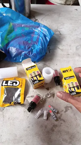 Pilihan 144 led lampu Sen rem mundur untuk motor mobil harga promo di keranjang ada 3 pilihan warna #TikTokCreatorSearchInsightsIncentive  #fyp #viral #quotes #iphone #android #hiburan #ttspilihangajian #PromoGuncang55#tiktoker #hadiah #alhamdulillah❤️ #shopmaster #wibgajian #creator #serunyaberbagi #JelajahLiburan #tiktok #gamer #gaming #game #videoviral #timbangan #oganilir #palembang #indonesia #pemula #foto #fotografia #cuantanpabatas#mlbb#2025#fyp 