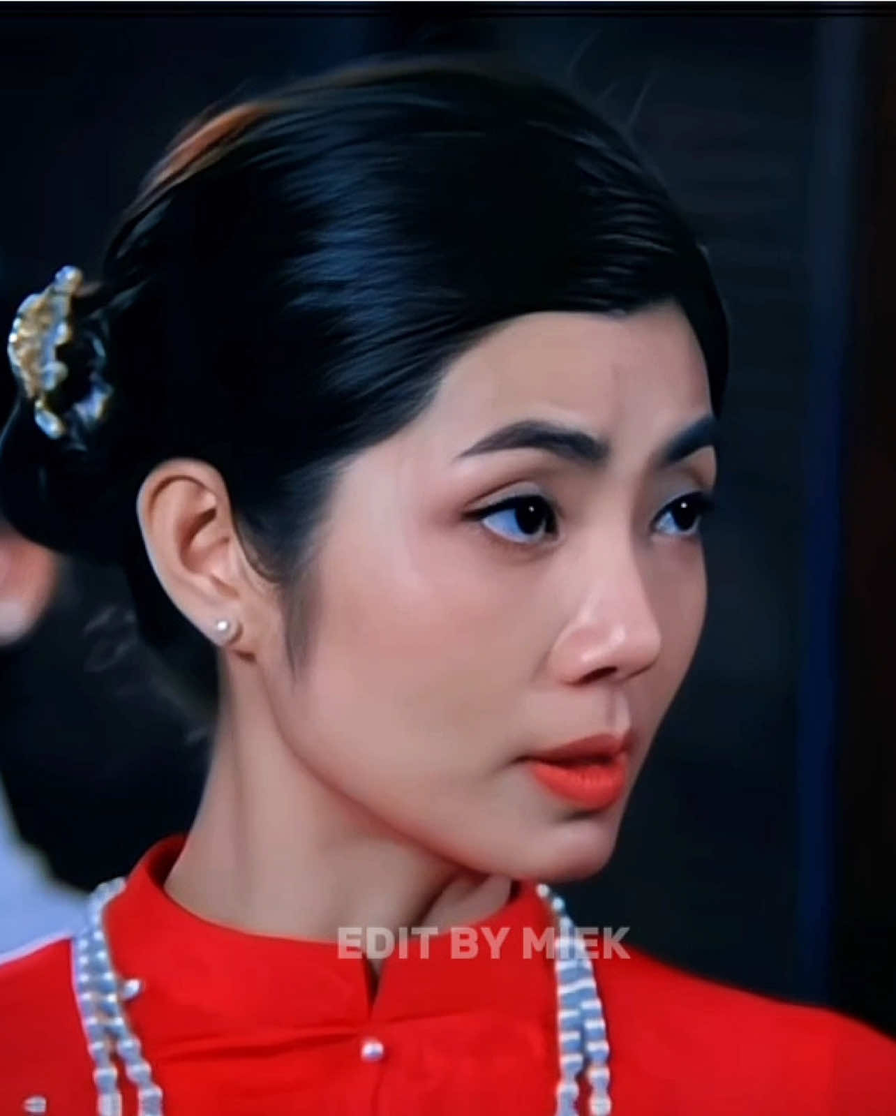 sao mà cổ để ảnh bị đuổi được :))) #chiecvongngocbich #anhtai #damphuonglinh #lehaanh #huynhtruongthinh #phimhay #phimvietnam #xuhuong #miek051 
