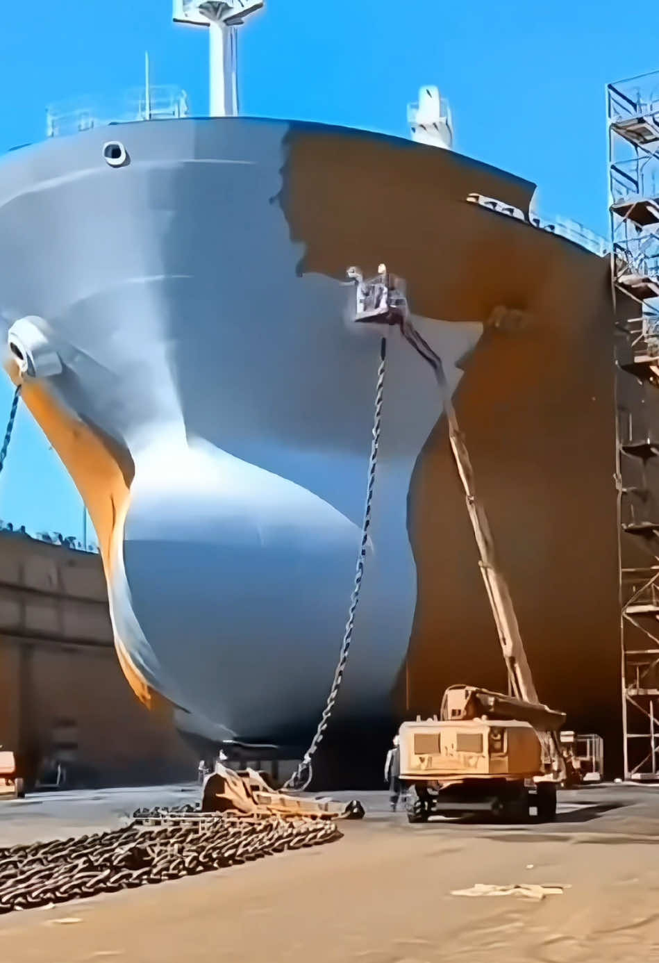 What is the best color to paint a ship ? #painting #ship #northsea #ocean #shiplife 