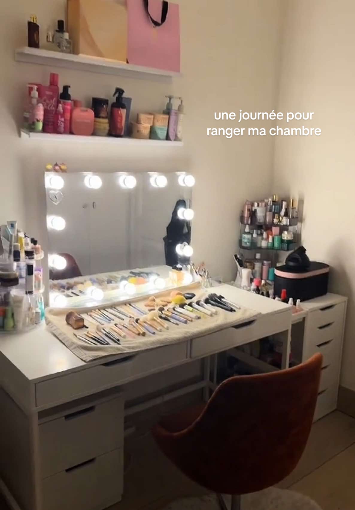 vlog on fait le tri et on range ma chambre !!  #grwm #Vlog #roommakeover #CleanTok #cleanwithme #daywithme #cleaningvlog 