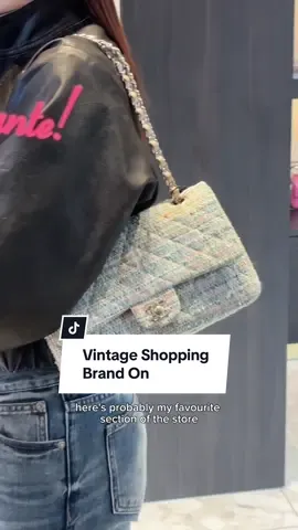 📍Via Larga 2 Milan @brandon.milano  #luxurybags #vintagefashion #milano #milanshopping