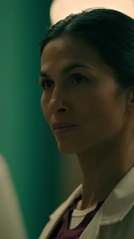 there's not a SINGLE task too big for dr. de la rosa 😤 #thecleaninglady #elodieyung #surgery #doctor