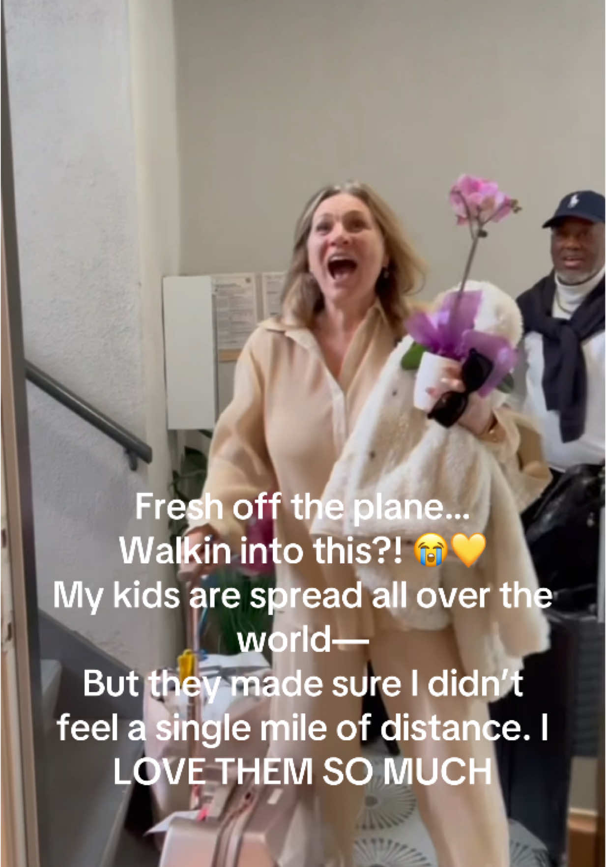 Just landed… walked into a home filled with flowers, balloons, chocolate, and the kind of love that reaches across oceans. My kids might be scattered around the world, but they made sure I felt every single one of them. I’m undone AGAINNNNNNN 💛🎈 #M#MamaDaphm#momlifem#motherm#moms#surprisew#wholesomew#wholesomecontentl#lovef#familyl#longdistanceh#happybirthdaymykids