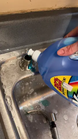 Genius dish hack. Flash sale happening now for $13.99 👀 #dishes #dishsoap #dispenser 