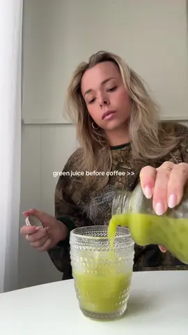 Game changer ladies #greenjuice #health #wellness #coffee 