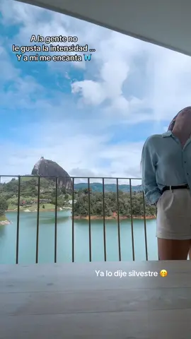 Ajo! Ameciste bonita hoy 🦋 y con tremendo panorama 🥰 #fypp #fyp #silvestredangond #colombia #guatape 