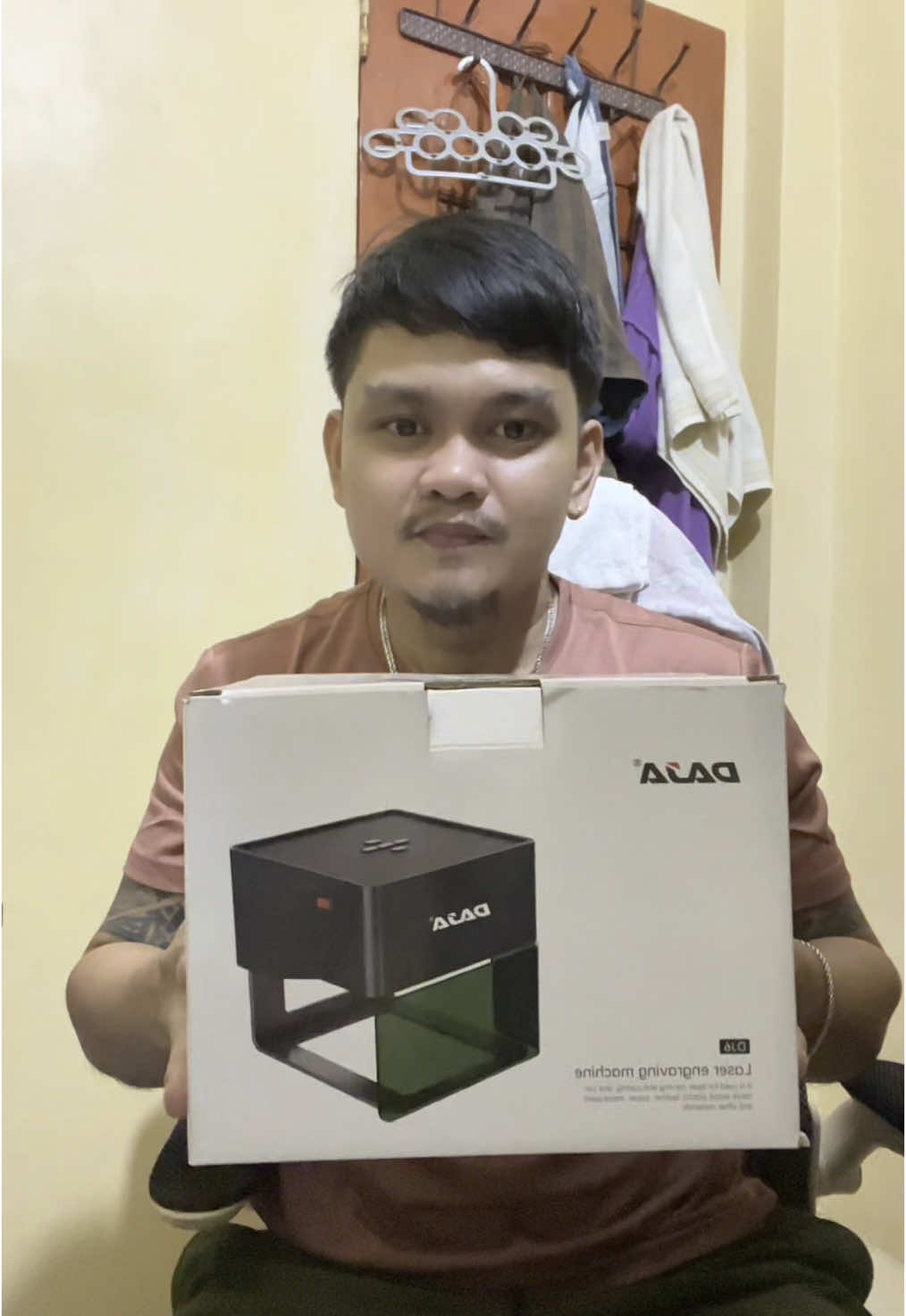 🪵✨ Gusto mo ng personalized gifts o extra kita? Meet your next hustle partner – DAJA DJ6 Laser Engraving Machine! 🔥 👉 Perfect sa wood, leather, acrylic & more! 📦 Swipe up to order! #DAJADJ6 #LaserEngraver #DIYBusiness #SmallBusinessPH #TikTokMadeMeBuyIt #OnlineKita #GadgetPH #CustomMerch #CraftTools #WorkFromHomePH #EngravingMachine 