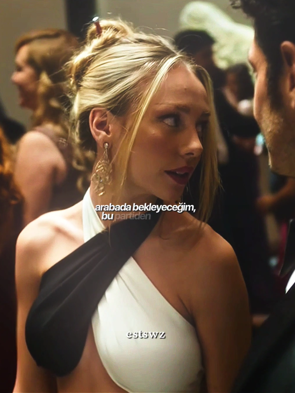 sadece erkeklerin crush'ı değil 🧿.. - #ester #esterexposito #keşfet #foryou #öneçıkart #keşfettt #viral? 