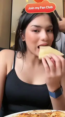 nemenin davina makan gusy😇 #fyp #fypシ #foryourpage  #tiktok #jj #repost