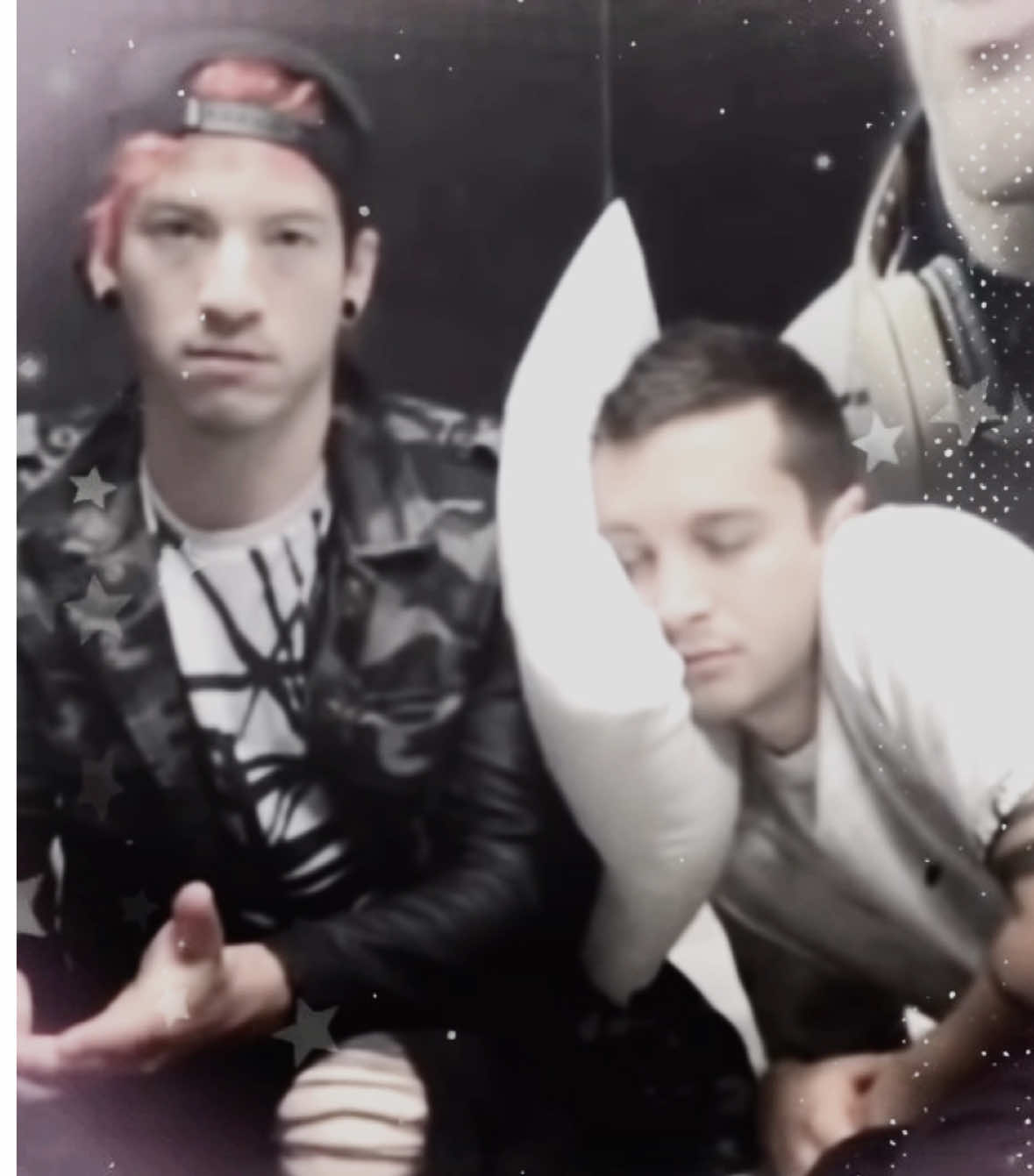 me and who🫩 NEW ALBUM IN SEPTEMBER🤑🤑 #joshler #twentyonepilots #tylerjoseph #joshdun #joshuadun #joshleredit #joshlerisreal #forestfic #yaoi #2016 #yeemo #xyzabc #mychemicalromance #panicatthedisco 