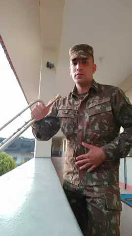 Toque de término de expediente/ordem,sendo executado pelo CB Ygor Tavares @YgoorTavares no 7° Dsup 🇧🇷 #exercitobrasileiro🇧🇷 #clarins #corneteiromilitar 