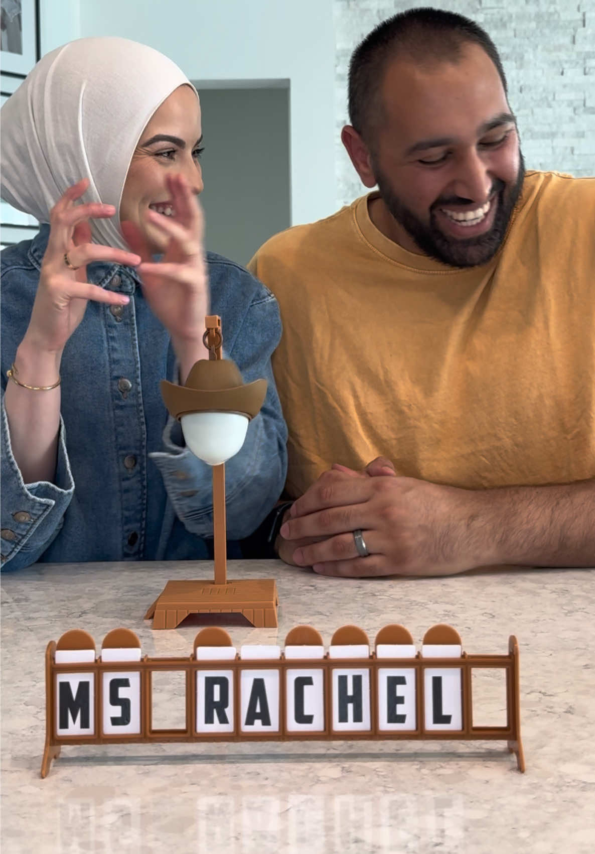 I’m so happy, jump! 🤗 #hankman #boardgames #FamilyFun #boardgametok #GameNight #couples #msrachel @Ms Rachel 