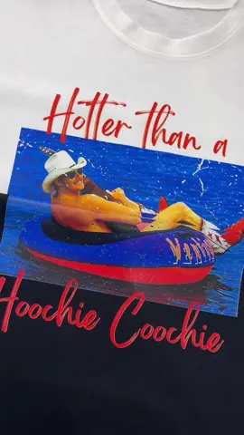 Old but gold 🥵 #hotterthanahoociechoocie #alanjackson #hoochiecoohie #chattahoochee #countrymusic #summershirt 