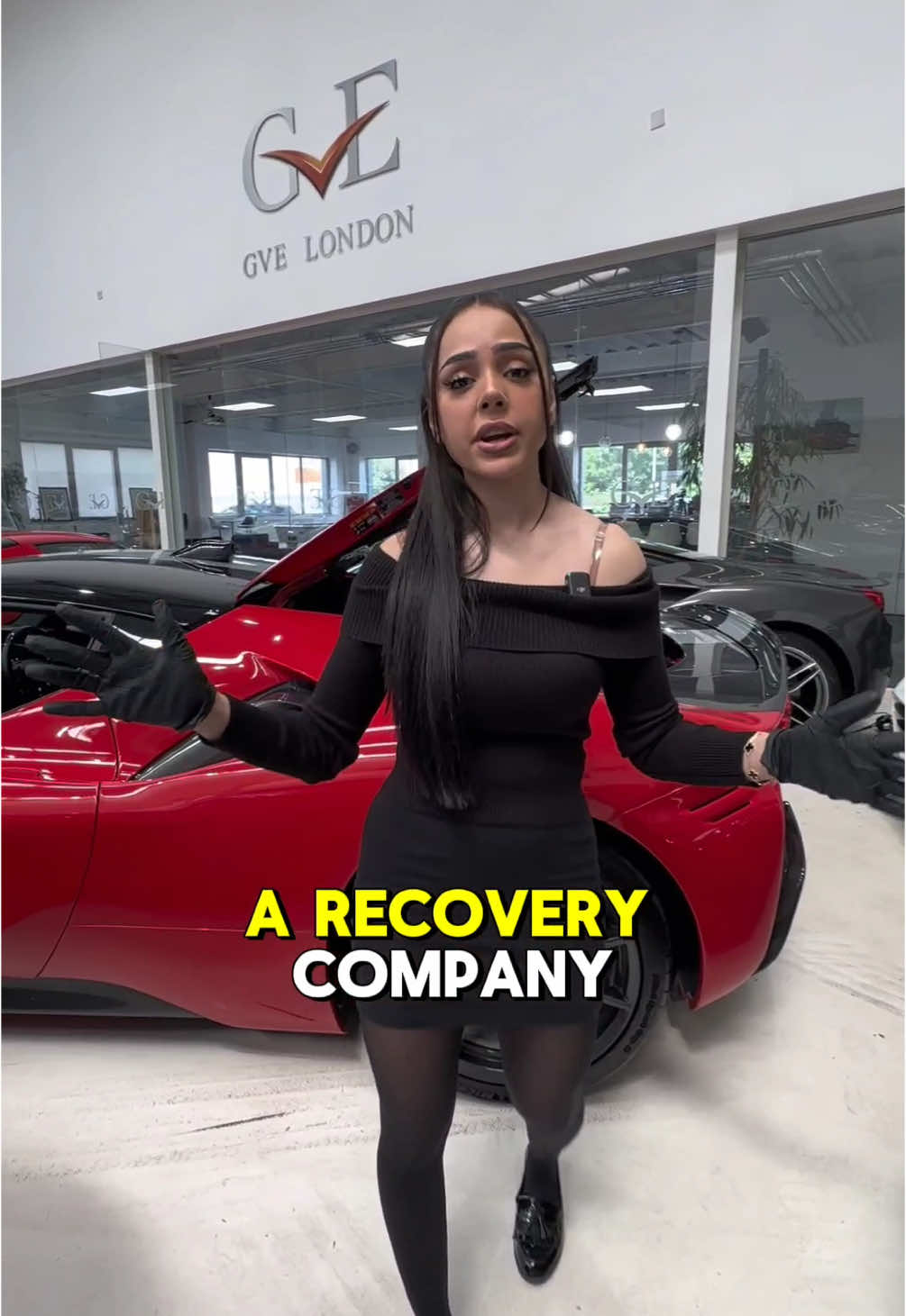 @Supercar Seema @supercarbruce  How to put SF90 into Neutral when the car is dead #gvelondon #cartok #supercar 