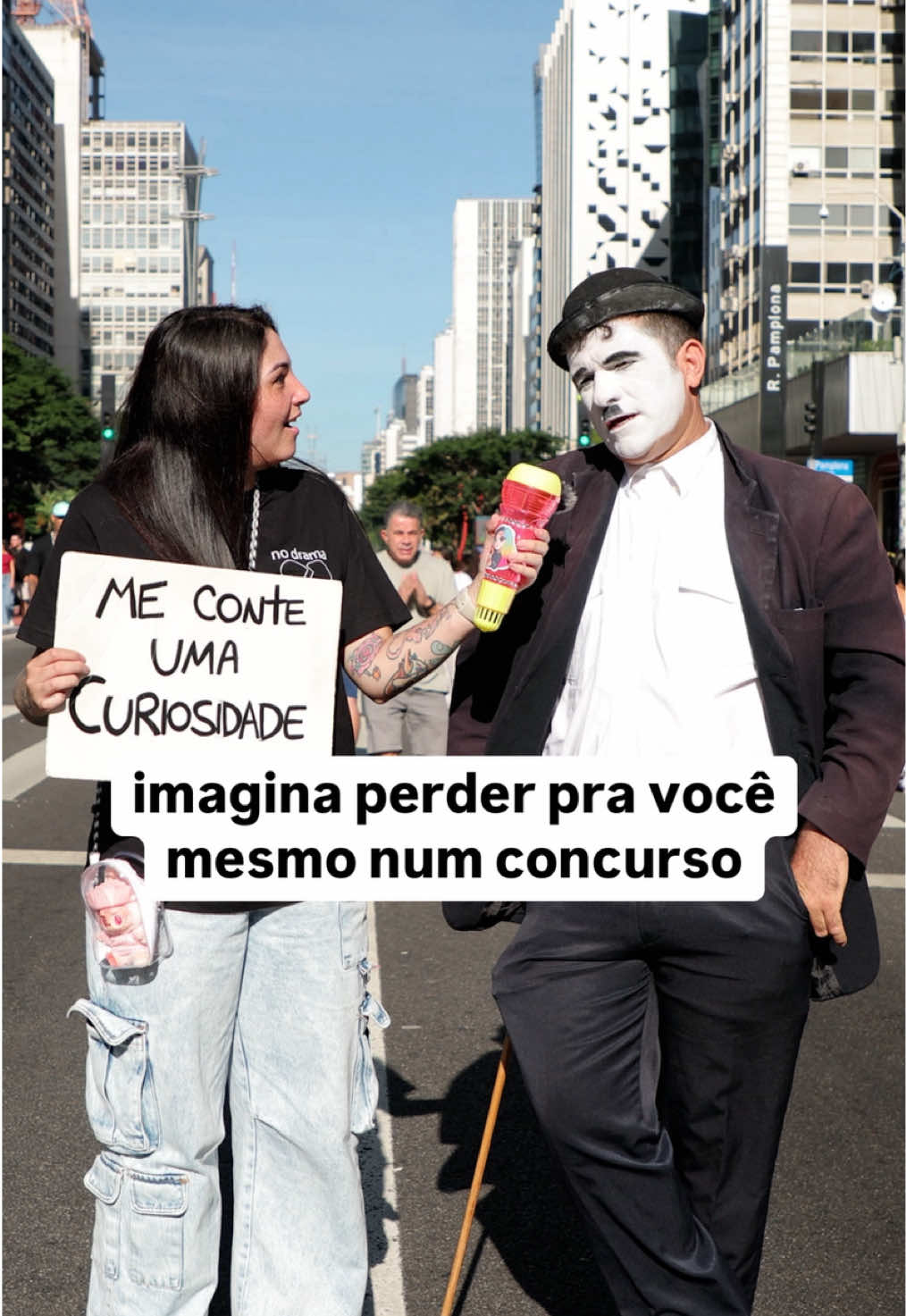 eu ia meter o louco pra ganhar o concurso de vez kkkkk obrigada @chaplin_carioca (no inst4) pela participaçao no video ✨ #humor #fyp #curiosidades #humortiktok #segredo 