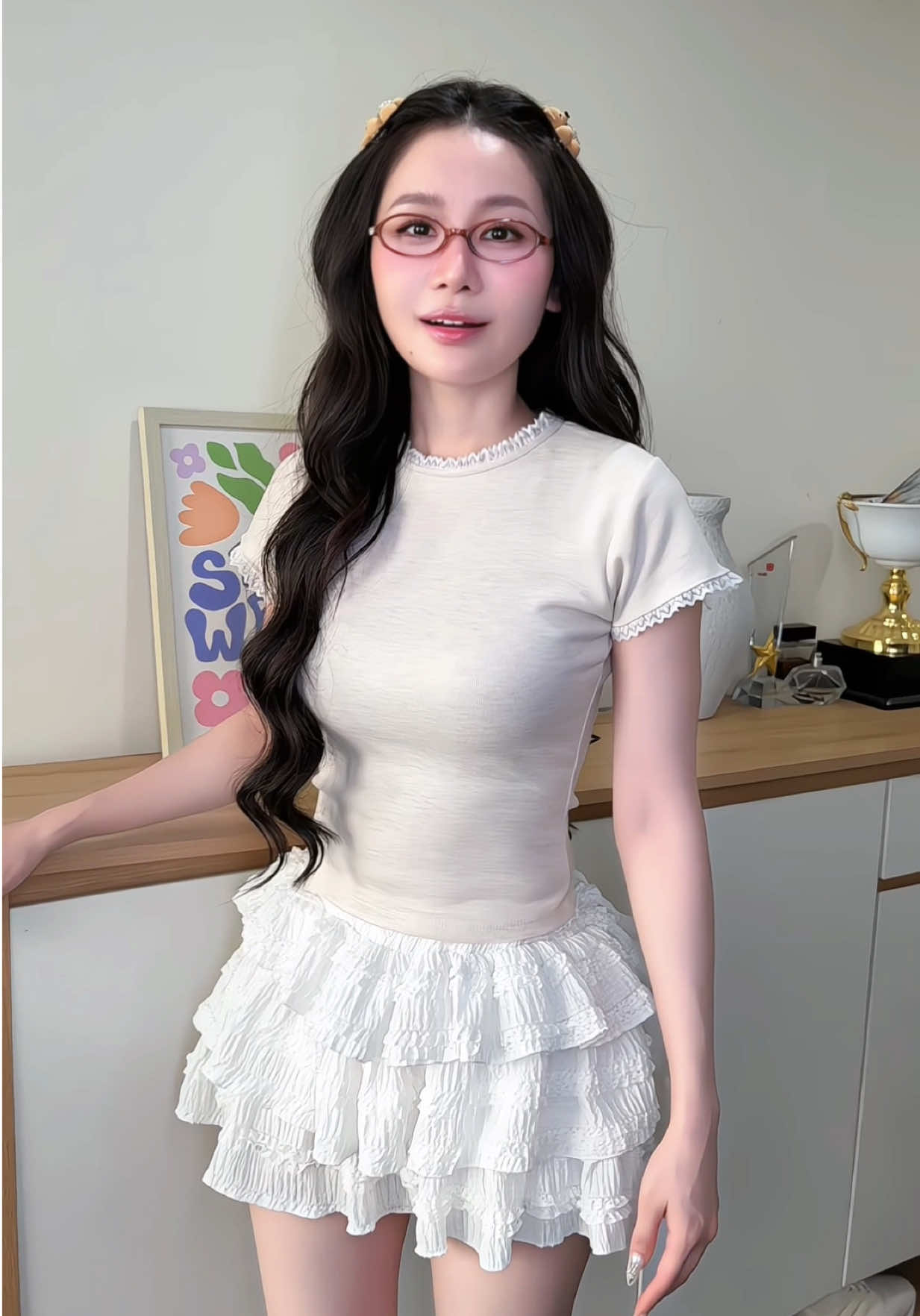 Áo thun dáng basic dễ mặc lắm #trinhlunglinh96 #chinhtranstore #22etm #webuild #xuhuong #fashion 