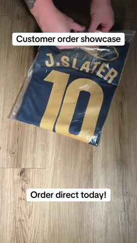 In love with this #tenerife #footballjersey from a recent customer of ours!😍 #jayslater #jayslater10 #cdtenerife #footballshirt #conceptkits 