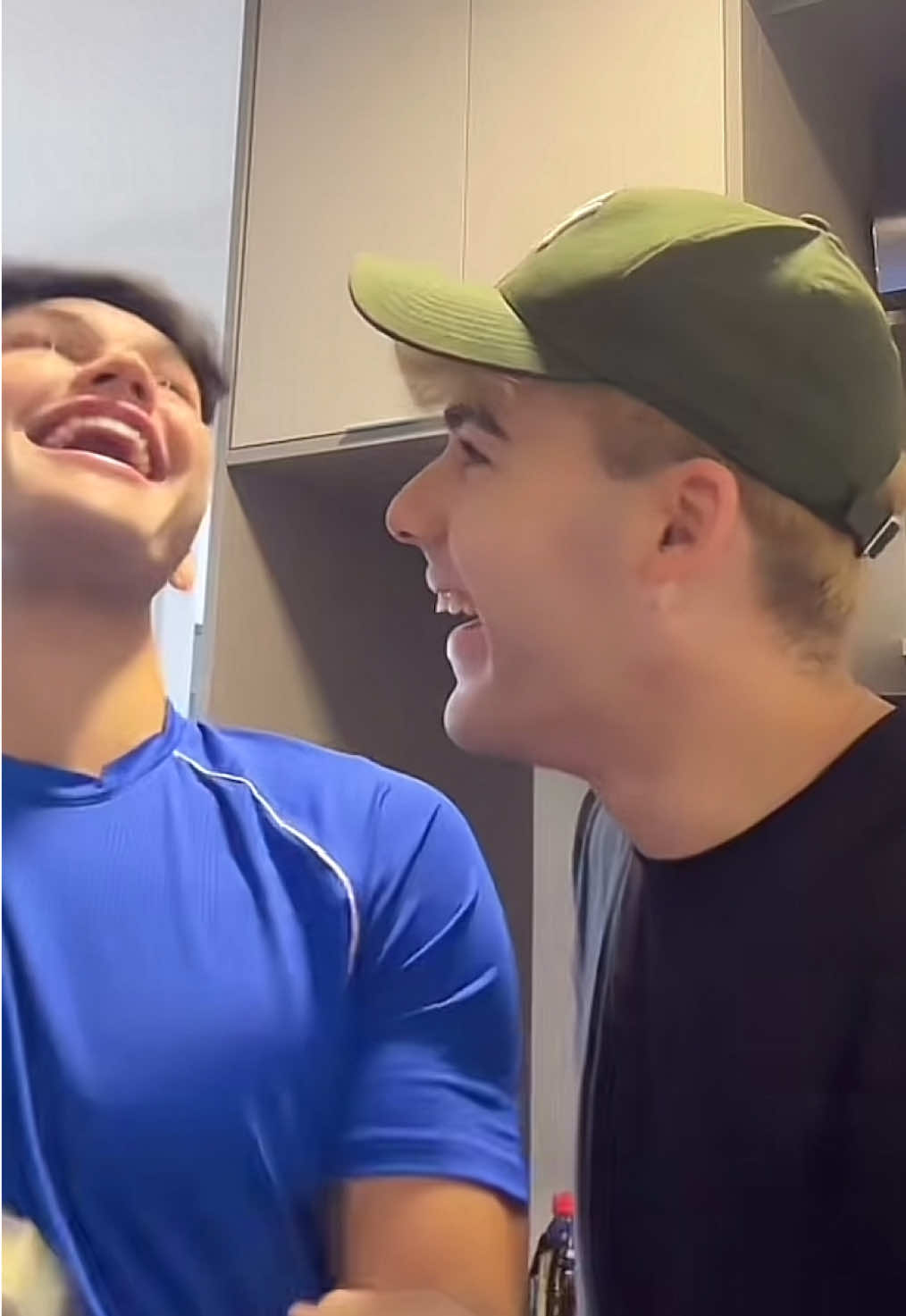 Eles rindo juntinhos cura onde dói. ❤️‍🩹 #caian #caioeluan #cailu #caiocerqueira #luanalencar 